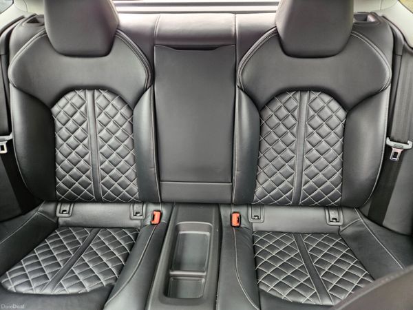 Audi S7 2016 4.0 twin turbo Quattro V8 367942042