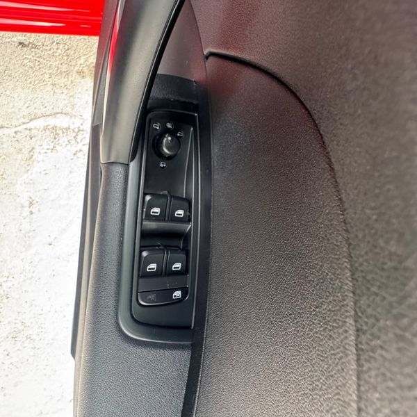 Audi A1 2015 Sline Low Milege 367958611