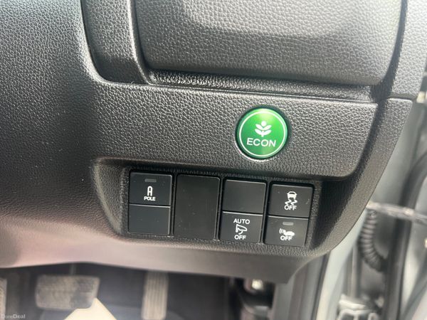 Honda Fit/Jazz 2015 368068194