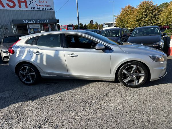 Volvo V40 1.6 Diesel NCT TAX ALLOY WHEELS 368092080