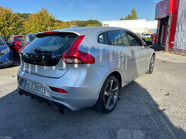 Volvo V40 1.6 Diesel NCT TAX ALLOY WHEELS 368092098
