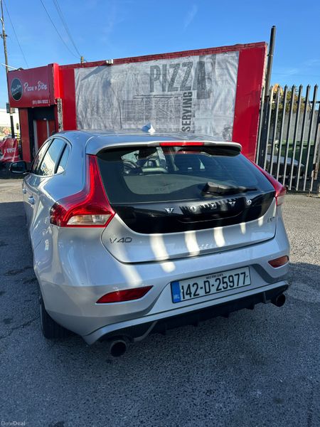 Volvo V40 1.6 Diesel NCT TAX ALLOY WHEELS 368092112