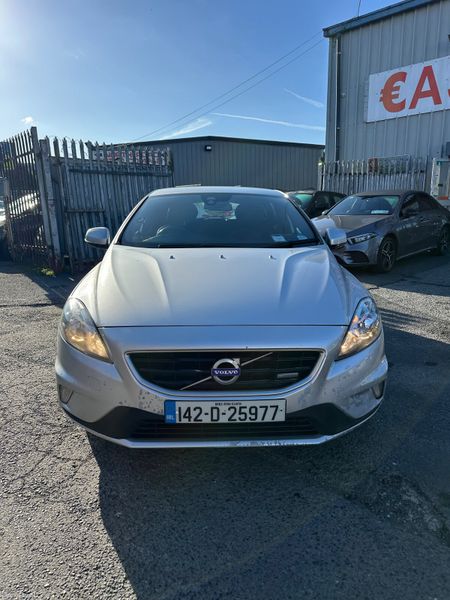 Volvo V40 1.6 Diesel NCT TAX ALLOY WHEELS 368092116