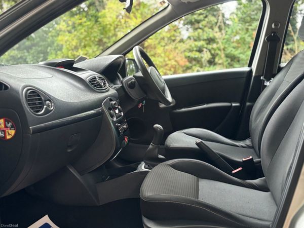 2013 Renault Clio 1.2 16V 75 EXPRESSION 368024768