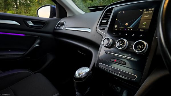 🔥 2021 Renault Megane 1.3TCe 140 GPF ICONIC 368281988