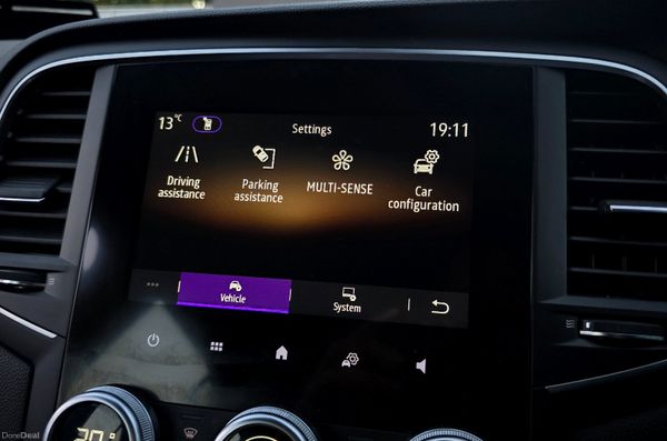 🔥 2021 Renault Megane 1.3TCe 140 GPF ICONIC 368282364