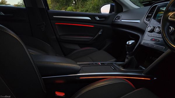 🔥 2021 Renault Megane 1.3TCe 140 GPF ICONIC 368282384