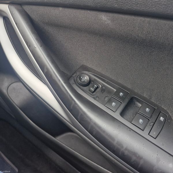 Opel/Vauxhall Astra 2020 368215816