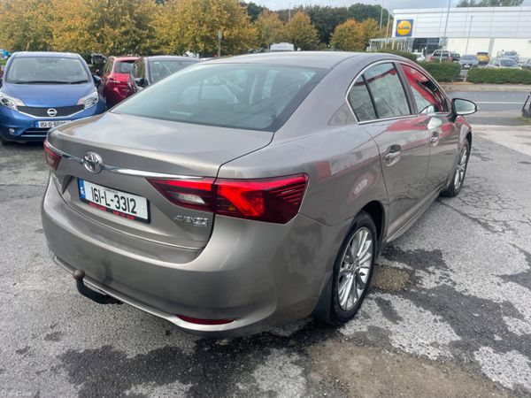 Toyota Avensis 2016 top spec  €8950 368474092