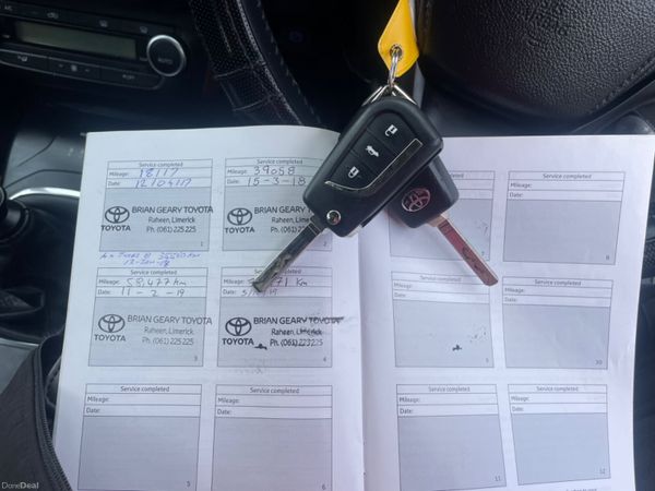 Toyota Avensis 2016 top spec  €8950 368474102