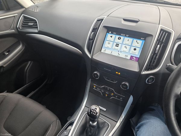 Ford S-Max Titanium 2018 368499462