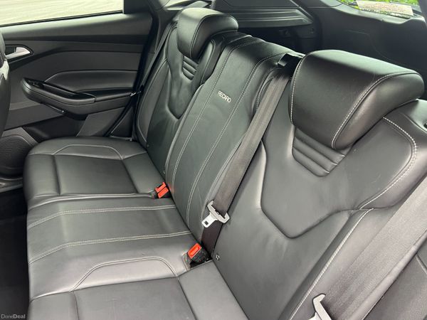 2015 (152) Ford Focus ST-3 2.0 TDCI -Heated Leathe 368552168
