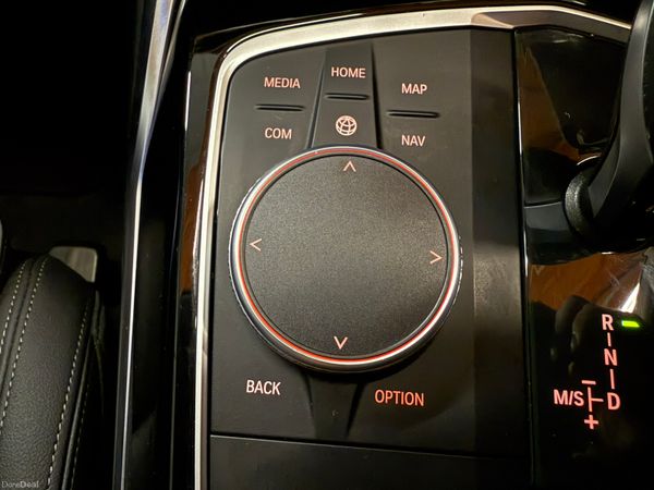 221 BMW 330e  Sport  Pro Estate 368588093