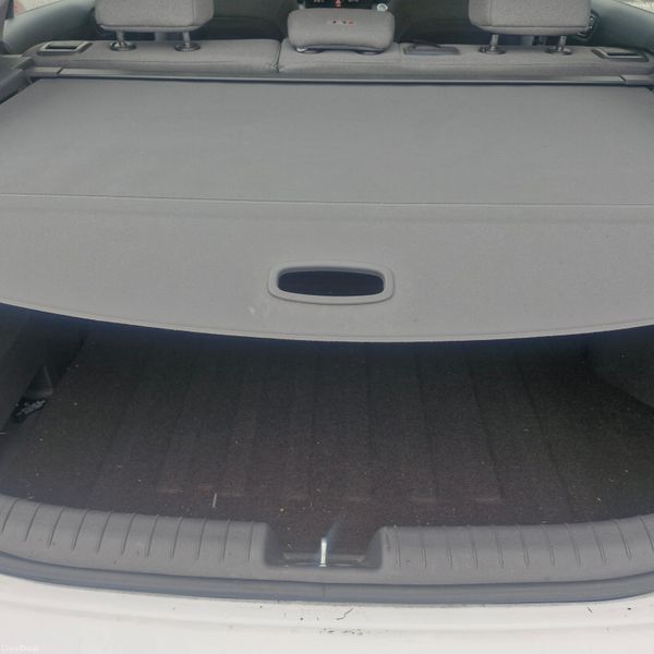 222 HYUNDAI IONIQ PREMIUM 1.6 PETROL HYBRID Hybrid 368612134