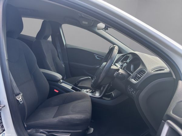 2015 VOLVO V40 (S30) 368848118