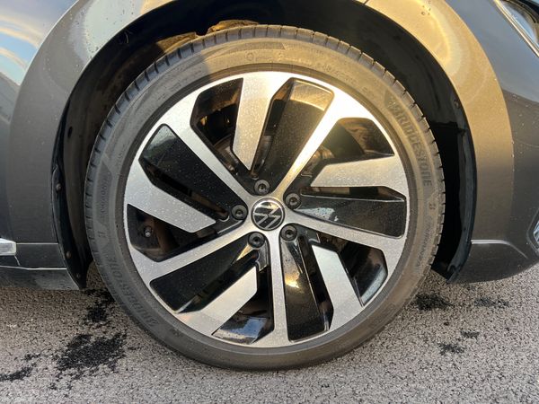 2021 (212) Volkswagen Arteon R Line 1.4 TSI Hybrid 369098732