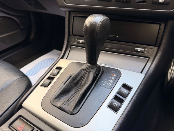 BMW 3-Series 2004 318CI 369016664