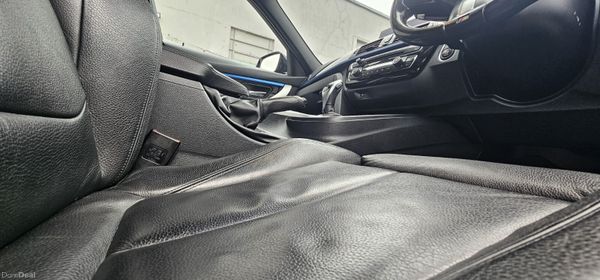 BMW 3-Series 2017 (M SPORT) 369479082