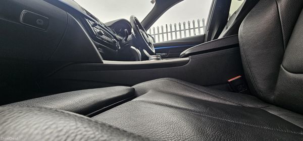 BMW 3-Series 2017 (M SPORT) 369479095