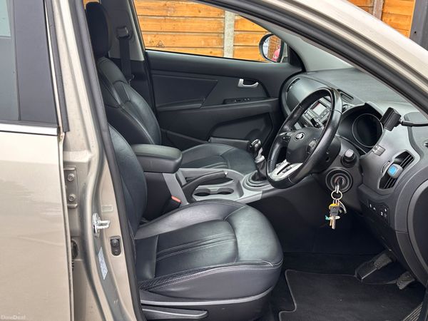 Kia Sportage 2015 platinum model 369493347