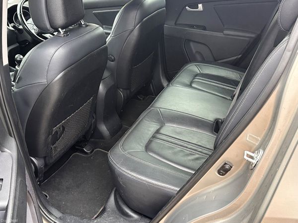 Kia Sportage 2015 platinum model 369493354