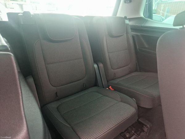 Volkswagen Sharan |Auto| Rear seat entertainment 369589238