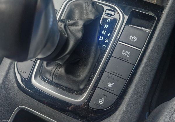 222 HYUNDAI IONIQ PREMIUM 1.6 Hybrid 369609901