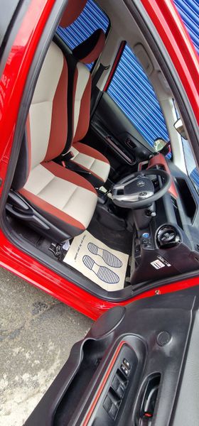 Toyota Aqua 2015 369621442