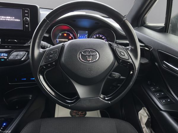 2018 TOYOTA C-HR HYBRID (S28) 369632628