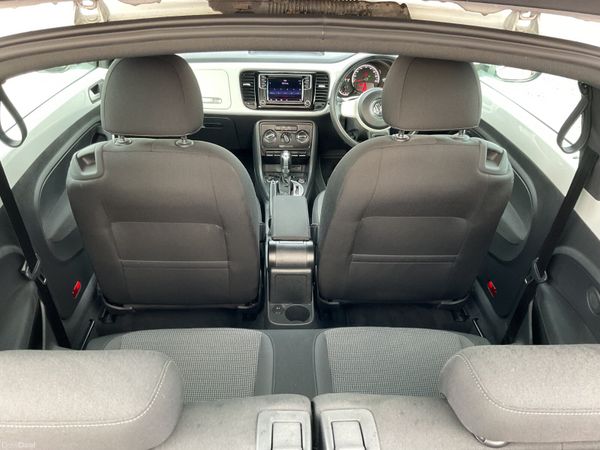 VOLKSWAGEN BEETLE 1.2 PETROL AUTOMATIC 369795164