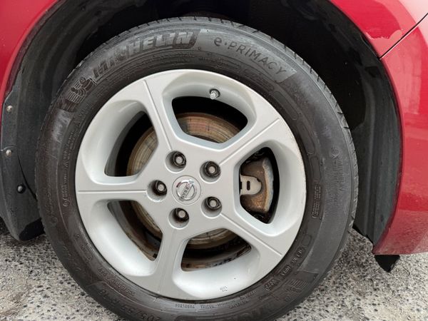 Nissan Leaf XE Electric 24.0 kWh TAX & NCT 369732613