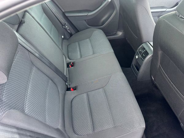 Volkswagen Jetta 1.6 TDI 369843086