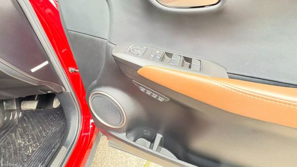 Lexus  NX300H 2.5 HYBRID 2016 369859496