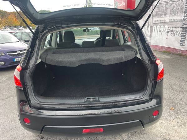 Nissan Qashqai 2012 tax and nct €3950 369927553