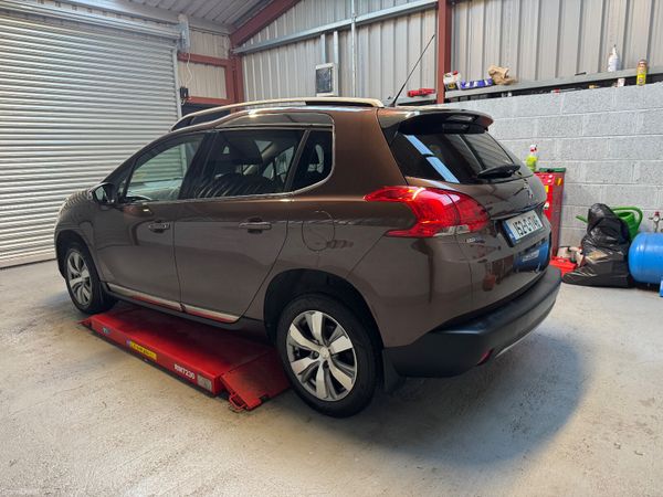 Peugeot 2008 2015       New NCT ! 370168114