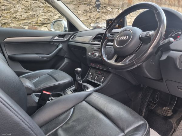 Audi Q3 2016 370520498