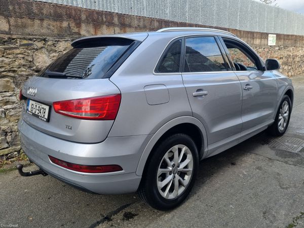 Audi Q3 2016 370520512