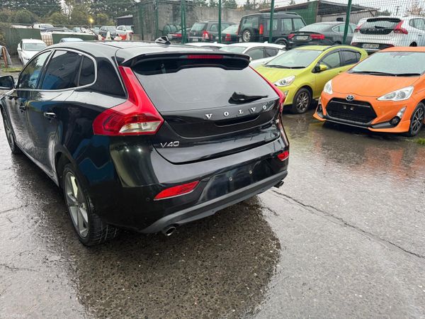 2014 Volvo V40 T4 Automatic Leather Spec 370672371