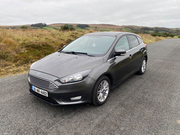Ford Focus 2018 370769048