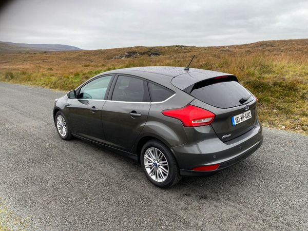 Ford Focus 2018 370769034