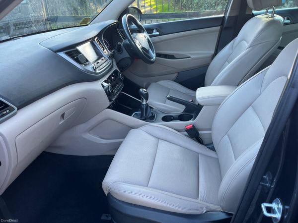 Hyundai Tucson 1.7 D Premium 371058236