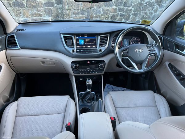 Hyundai Tucson 1.7 D Premium 371058238