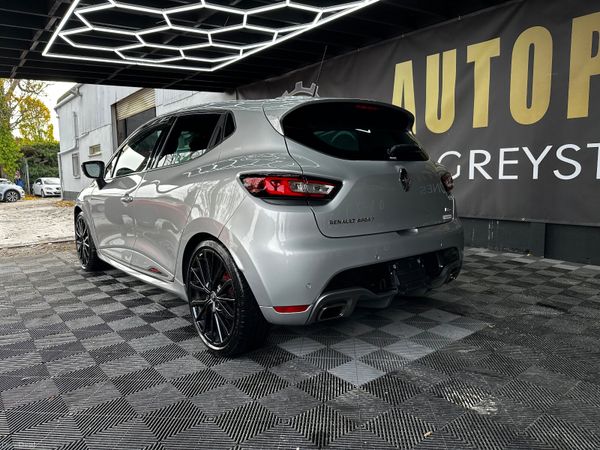 Clio RS Trophy Edition 371174010