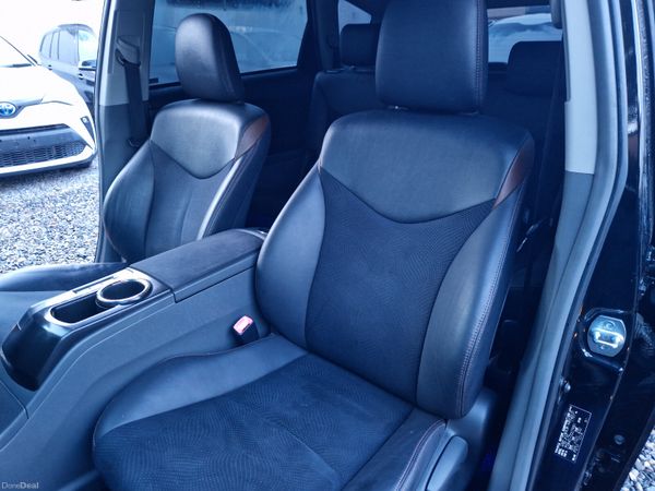 Toyota Prius 7 Seater G Pack | Half leather seats 371247932