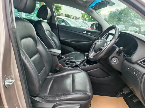 Hyundai Tucson 1.7 D Executive 371293996