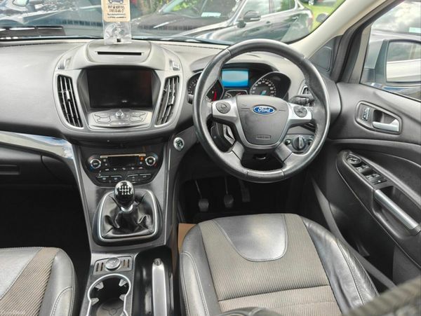Ford Kuga 2.0TDCI 120PS Titanium 371295496