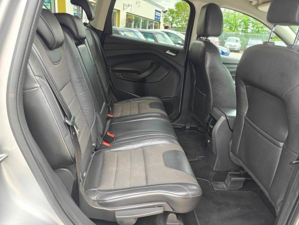 Ford Kuga 2.0TDCI 120PS Titanium 371295498