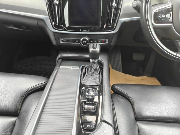 Volvo S90 D3 150hp Momentum Auto 371295406