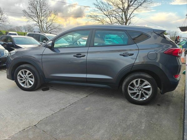 Hyundai Tucson 1.7 D Executive 371295584