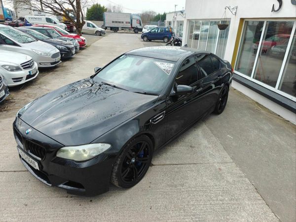 BMW M5 M5 4.4 Twin Turbo V8 371296442